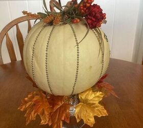 making a quick and easy thanksgiving centrepiece