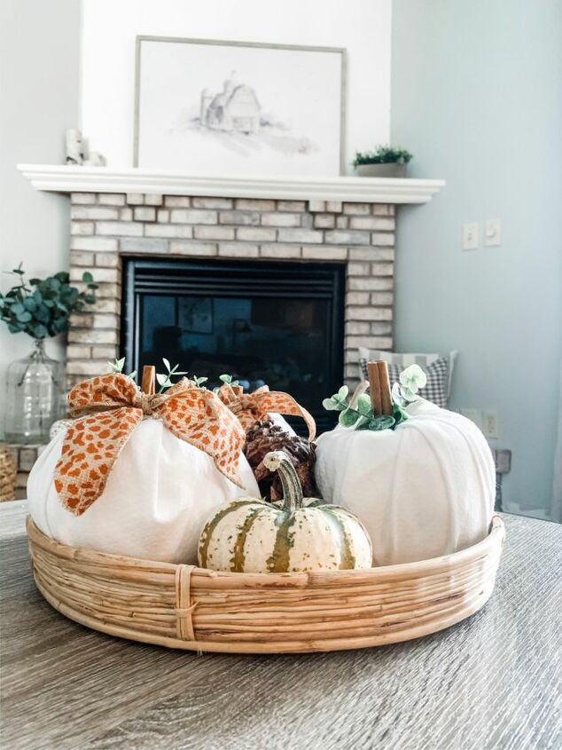 DIY Toilet Paper Pumpkin