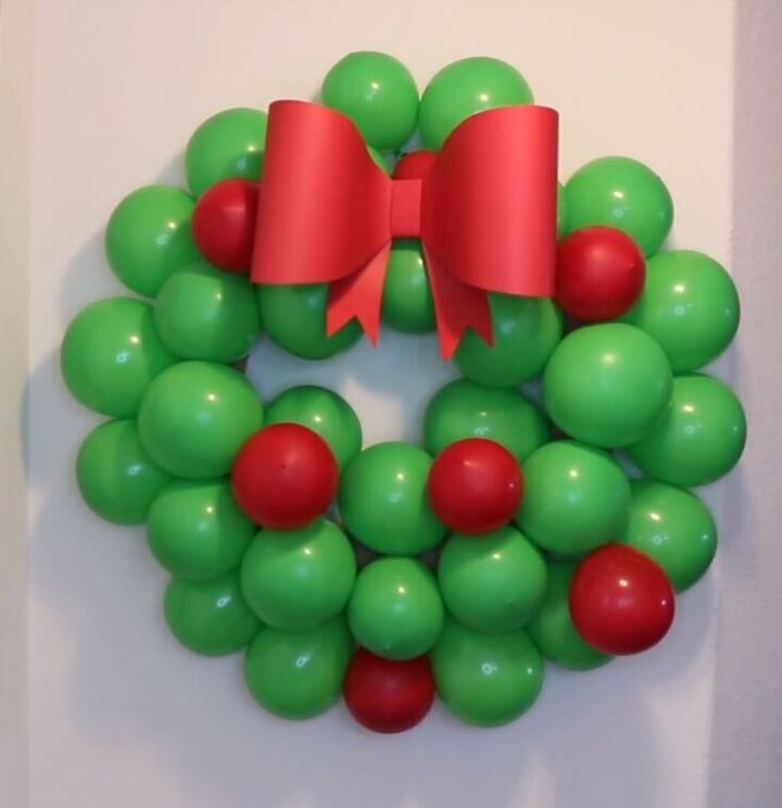 Giant balloon wreath