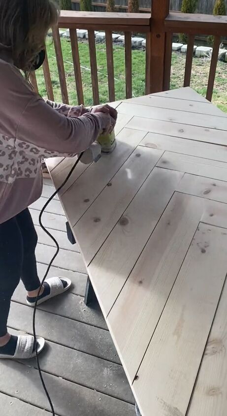 diy barn door, Sanding the wood