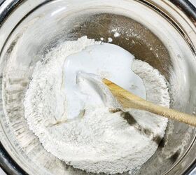adornos fciles de masa de sal para las fiestas, Mezcla los ingredientes para la masa de sal