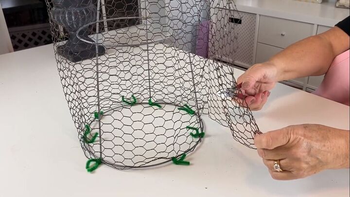 Trimming the excess chicken wire