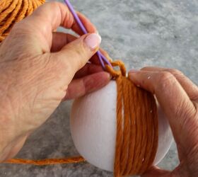 la forma ms fcil de hacer calabazas de hilo para la decoracin de temporada, La forma m s f cil de hacer calabazas de lana