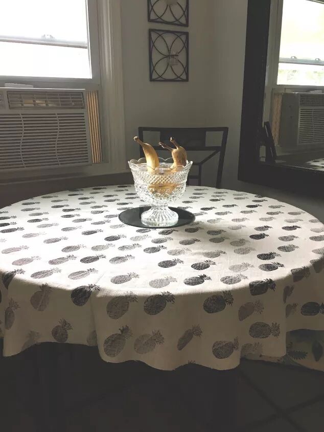 Pineapple stamped tablecloth