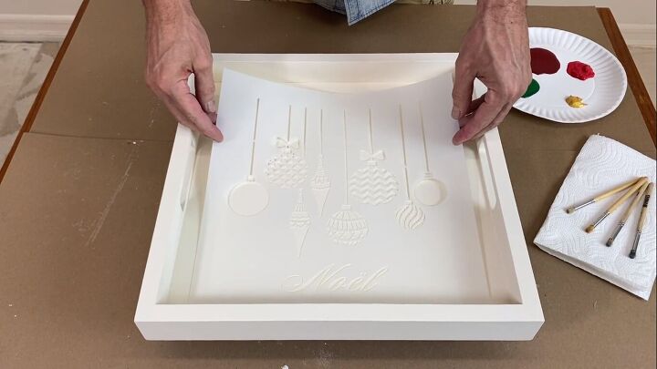 diy christmas tray, Placing the stencil on the tray