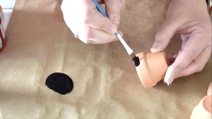 Painting the terracotta pots