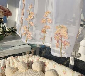 cmo prensar flores de 4 maneras diferentes, Flores prensadas rosas en una cortina