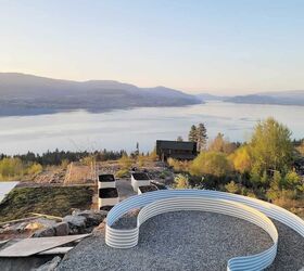 qu hacer con su cama elevada del jardn en otoo, Jardinera redonda elevada con el lago al fondo