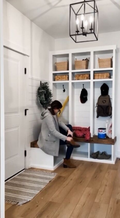 mudroom organization ideas, Placing daily essentials in a mudroom