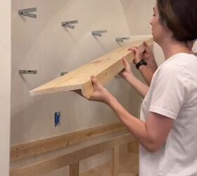 Placing the shelves on brackets