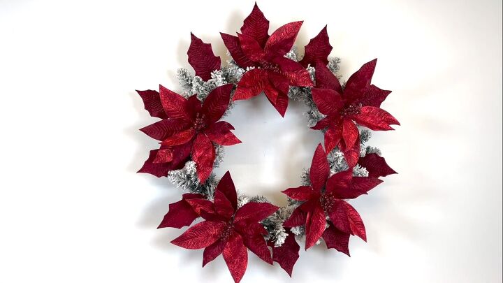 DIY poinsettia wreath