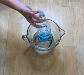 Dawn and vinegar cleaning solution