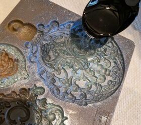 adornos de resina usando rediseo con moldes prima tintes y polvos de mica
