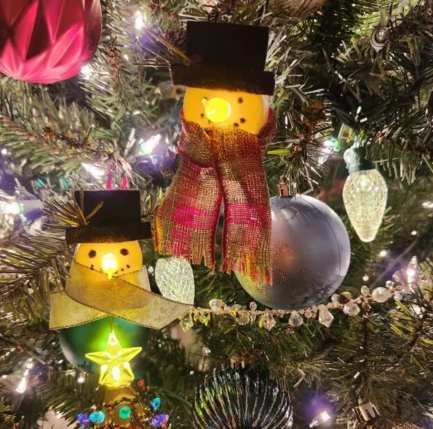 Light-up snowman ornaments