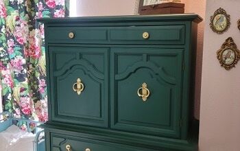 Dresser Makeovers That Were Made Beautiful With Emerald Paint