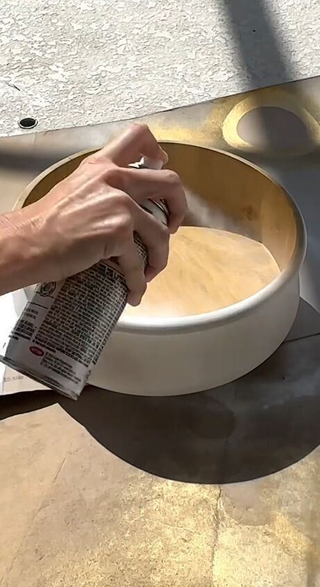 Spray painting the inside of the bowl