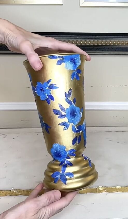 decoupage a vase, Placing floral designs on the vases