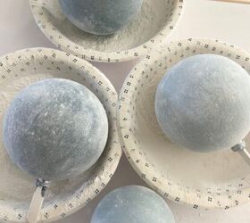 how to make matte ornaments, Powdery finish on the ornaments