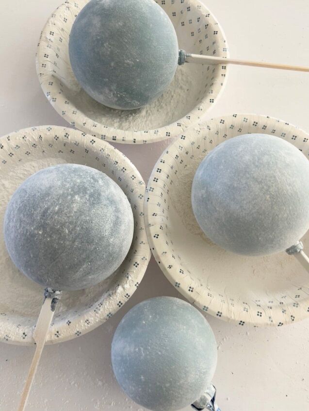 how to make matte ornaments, Powdery finish on the ornaments