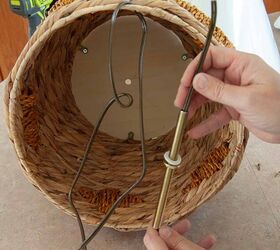 diy lmpara de mesa de ratn hecha con una cesta