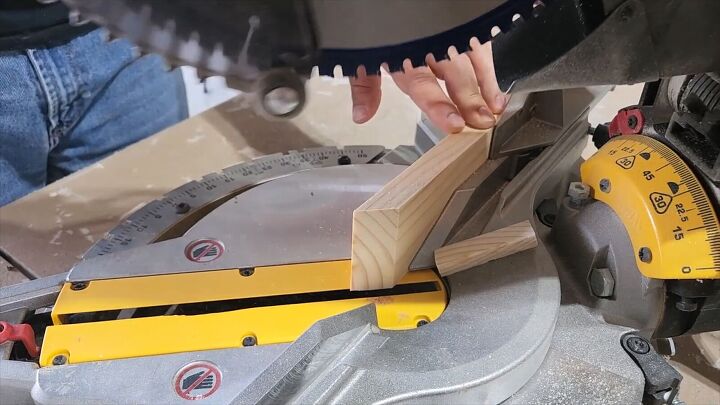 Cut wood at an angle