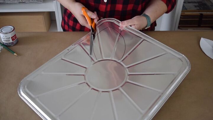 Crafting poinsettias with foil trays