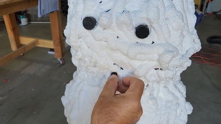 Festive DIY snowman for outdoor display