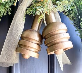 diy campanas de madera para navidad, Este paso a paso DIY campanas de madera tutorial le mostrar c mo tomar una pieza encontrada y convertirla en una hermosa decoraci n para la temporada navide a