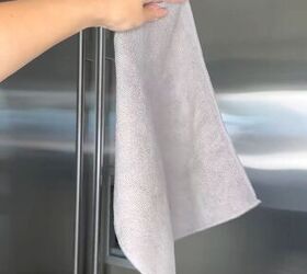 how to clean stainless steel appliances, Removing a residue with a dry cloth