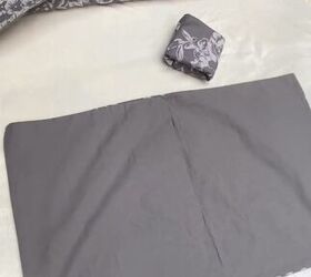 fold pillowcase, Laying the pillowcase open
