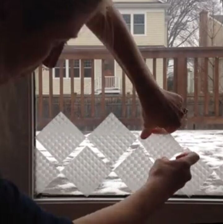get gorgeous privacy without closing your blinds, Making a pattern with the privacy film