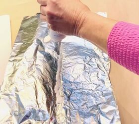 Squirting the paint onto the foil