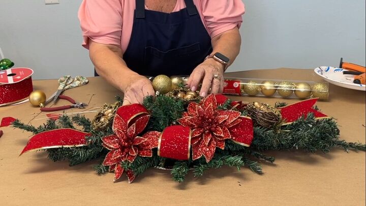 Adding ornaments to the centerpiece