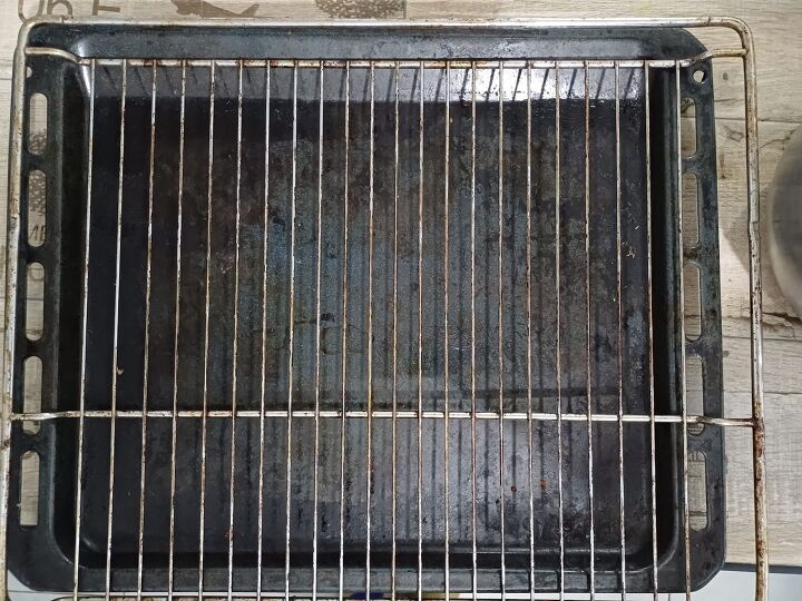 Best ways to clean oven and racks