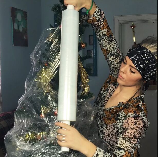 Storing a Christmas tree in plastic wrap