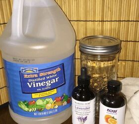 Fill a jar with vinegar and oil for this easy and almost-free cleaning hack