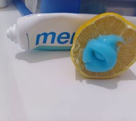 Natural way to clean washing machine with lemon and toothpaste