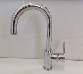How to Remove Hard Water Stains From Stainless Steel