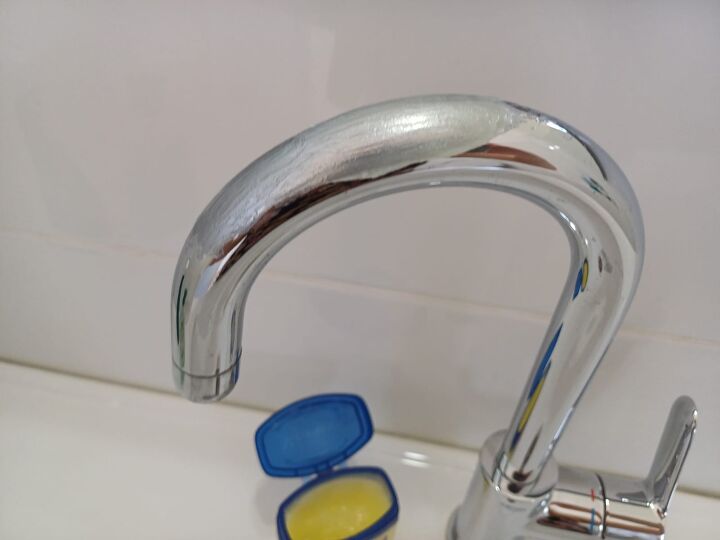 how to clean faucet, Protect your faucets from stains