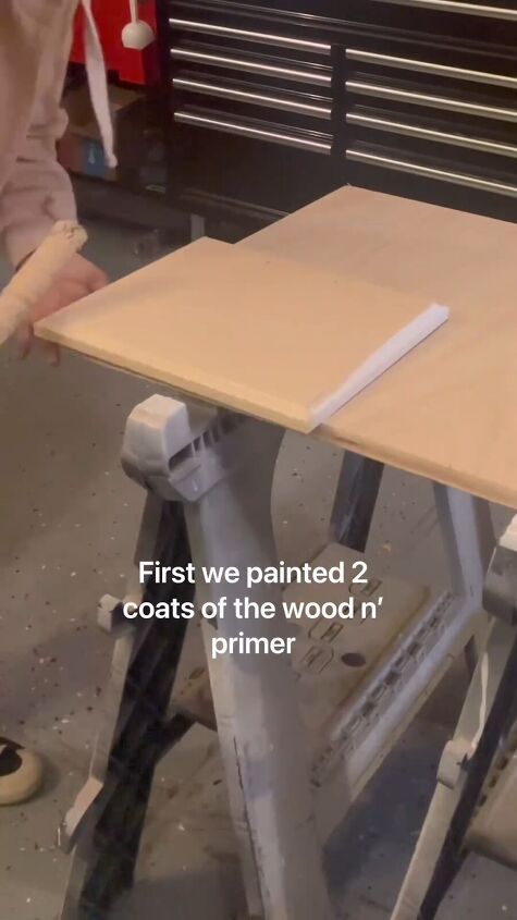 faux wood paint, Applying the wood primer