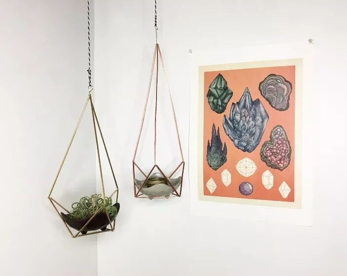 how to hang a plant from the ceiling without holes, Geometric hanging planters