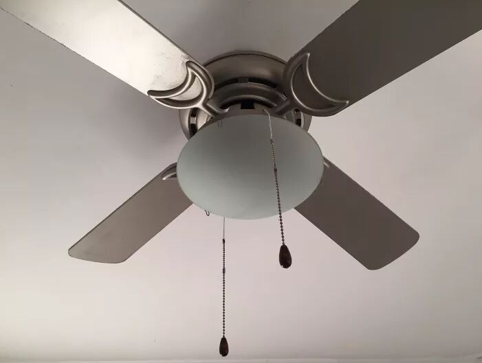 how to clean ceiling fan, How to Clean a Ceiling Fan