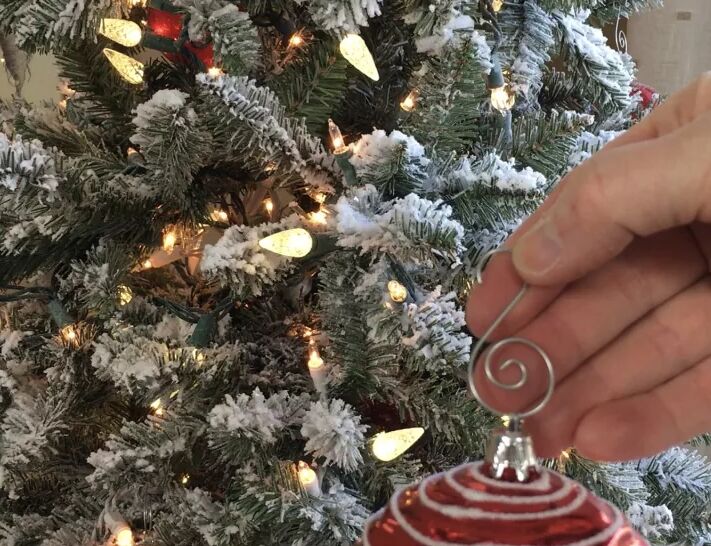 how to decorate a christmas tree, Attaching ornaments with hooks