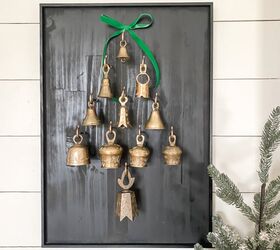 diy campanas de navidad, Este tutorial es una gu a paso a paso sobre c mo hacer un rbol de Navidad adornado con campanas antiguas