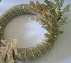 cmo hacer un anillo de vela de vacaciones de una corona de otoo de hojas de arpillera