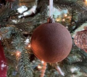 How to Make DIY Velvet Ornaments in a Few Easy Steps