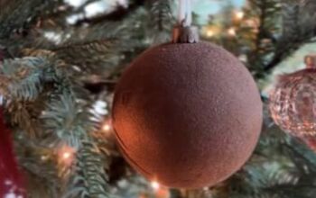 How to Make DIY Velvet Ornaments in a Few Easy Steps