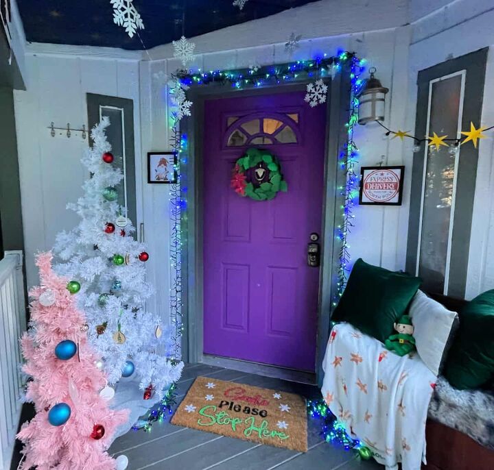 Cheerful DIY Doormat and Christmas Porch Decor With Creative Fabrica ...