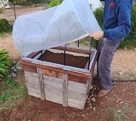 cmo construir un jardn de cama elevada con cubierta abatible materiales reciclados