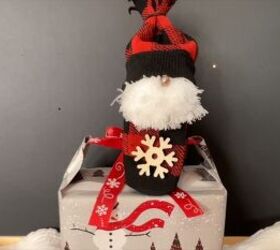 Craft a Santa with toilet paper rolls